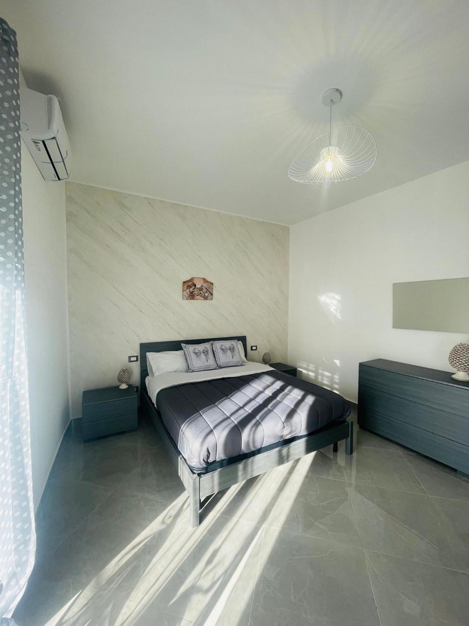 ניקולוסי La Pigna Casa Vacanza מראה חיצוני תמונה